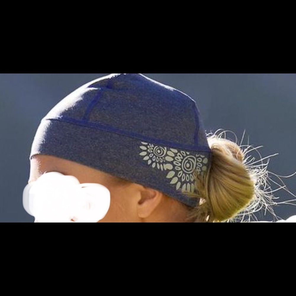 Athleta Grey beanie